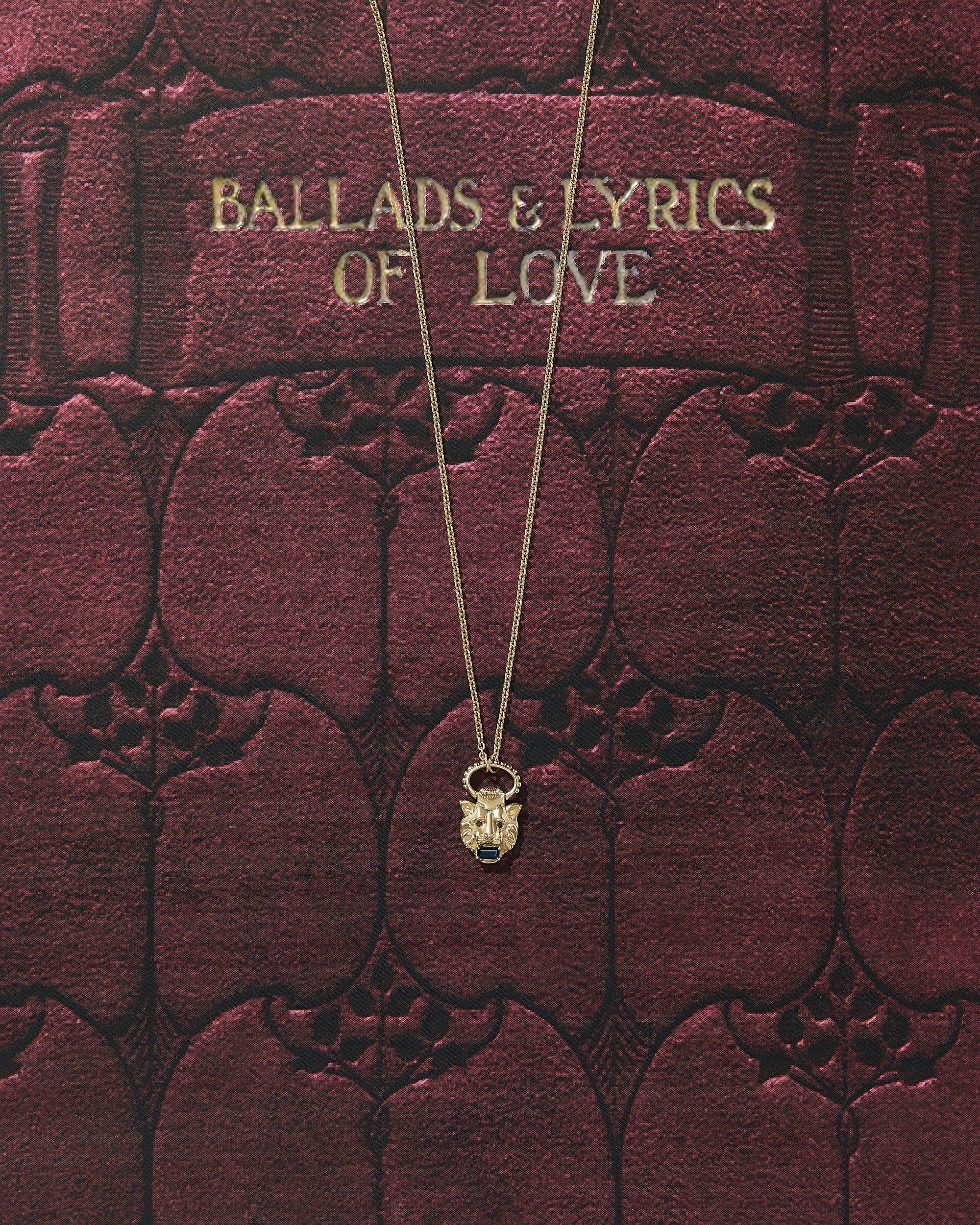 THE BOUNDS CHARM NECKLACE